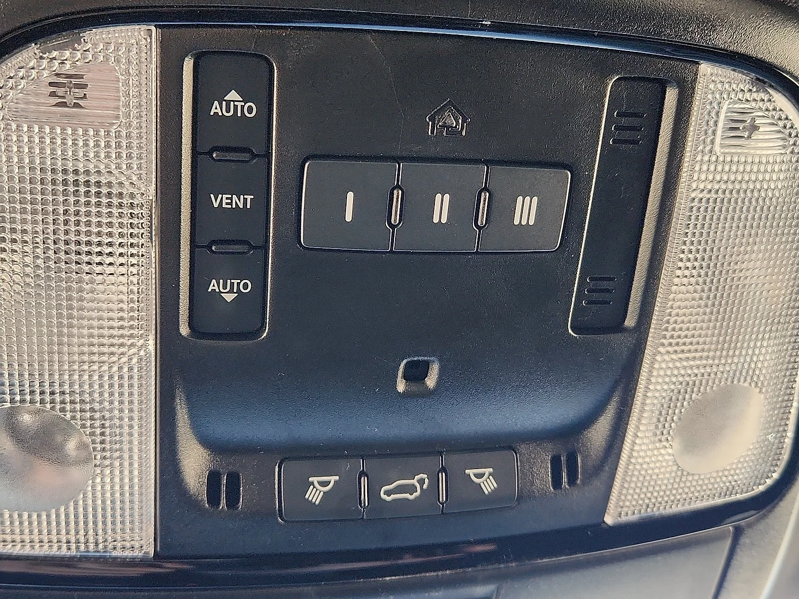 New 2026 Vapor Gray  Paint Dodge GT PLUS AWD HEMI V8 image 18