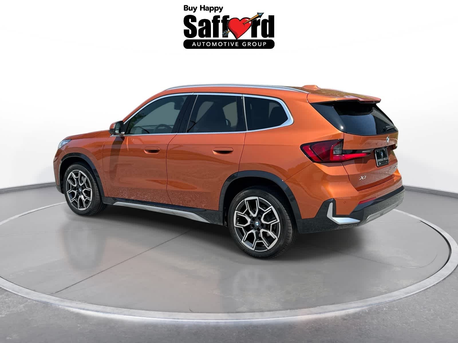 Used 2025 Utah Orange Metallic BMW xDrive28i image 11