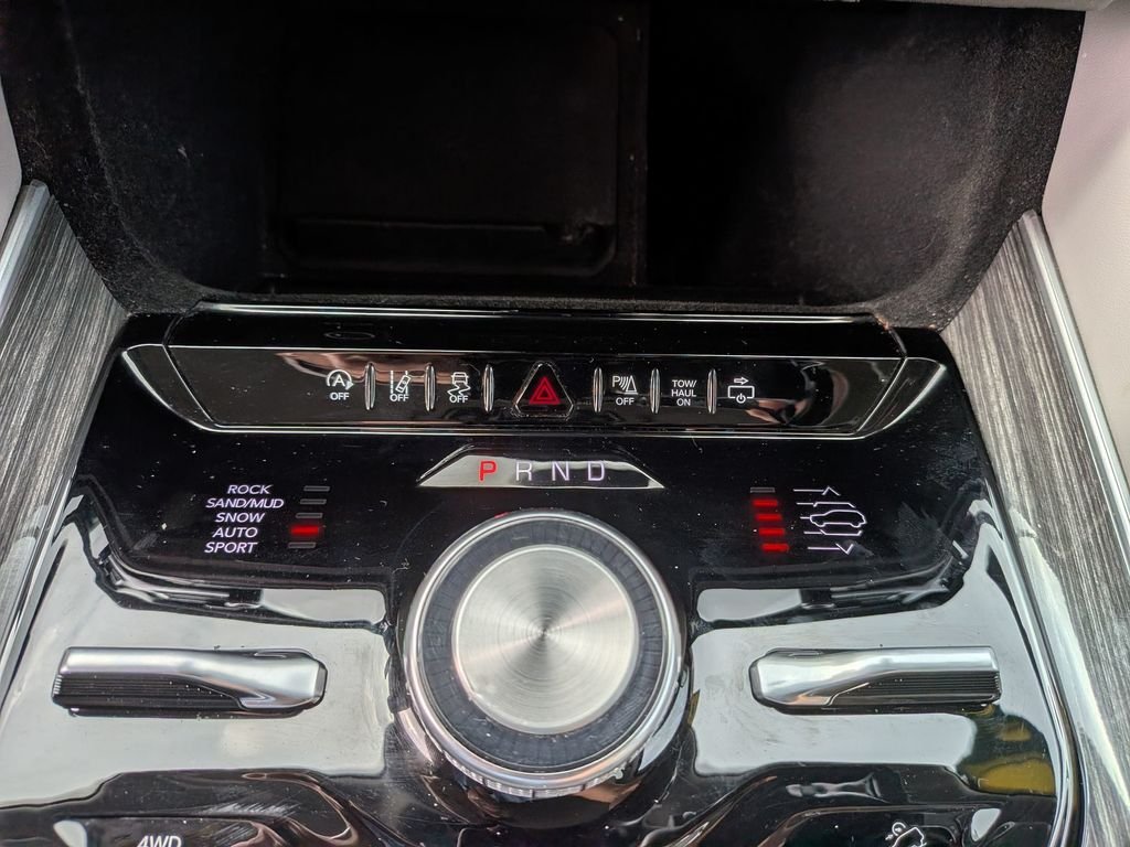 Used 2022 Gray Jeep Series III image 34