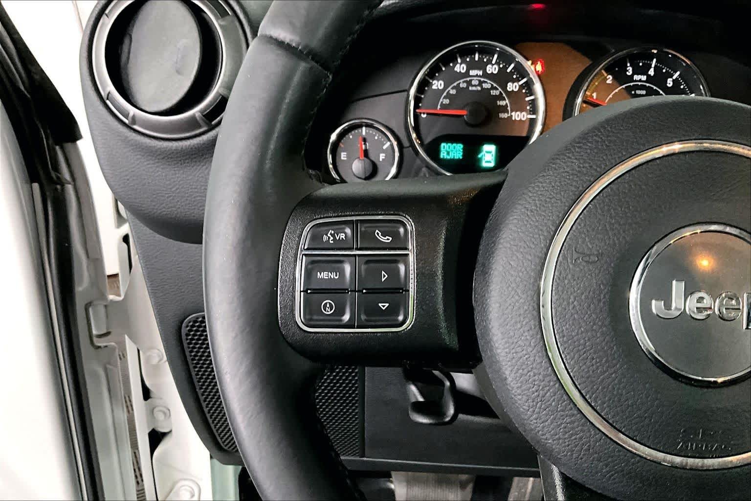 Used 2018 Bright White Clearcoat Jeep Sport S image 24