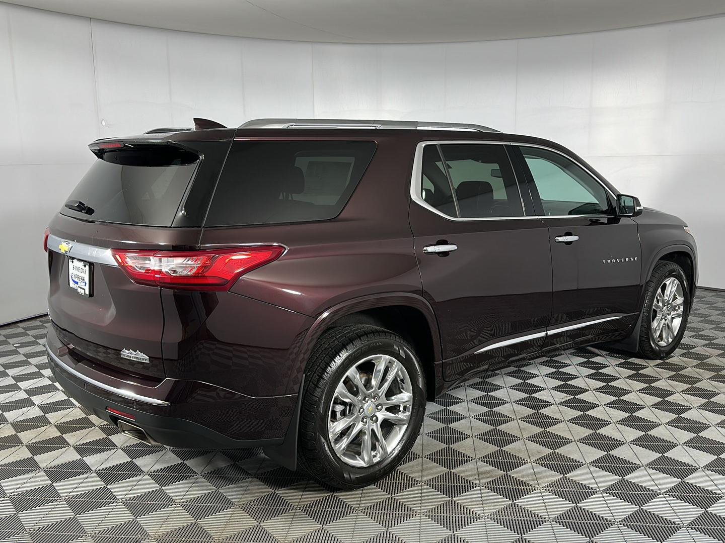 Used 2021 Black Cherry Metallic Chevrolet High Country image 30