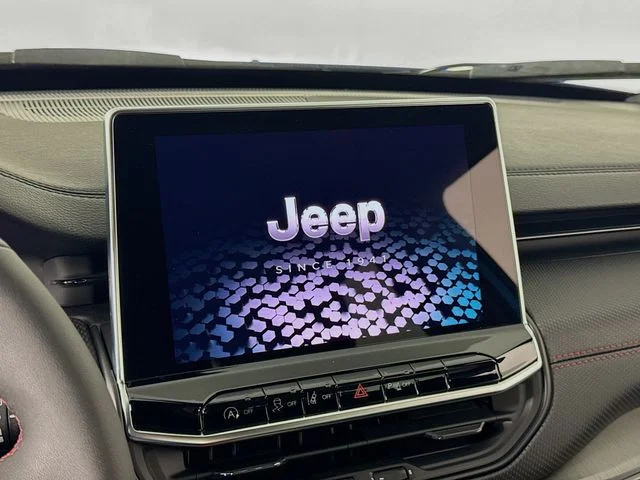 New 2026 Hydro Blue Pearl-Coat Exterior Paint Jeep Trailhawk image 14