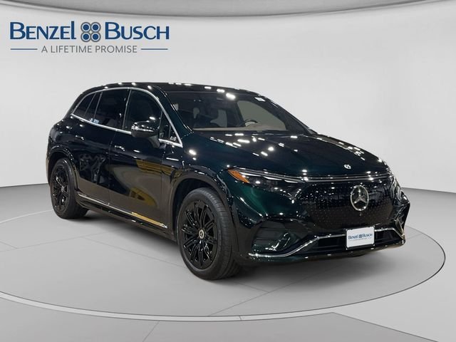 Certified Used 2023 Emerald Green Metallic Mercedes-Benz 580 image 4