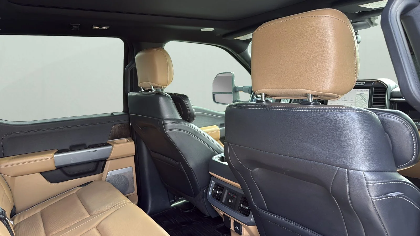 Used 2024 Brown Ford Lariat image 28