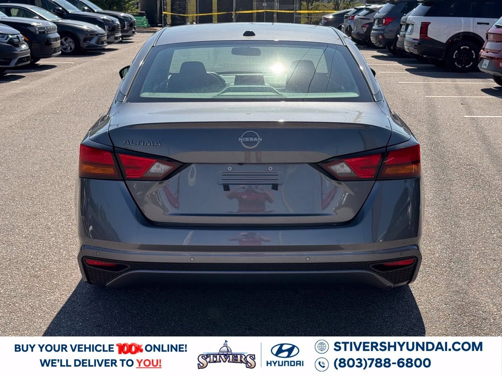 2025 Nissan Altima SV - Photo 12