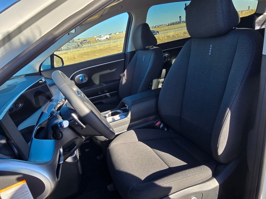 New 2026 Snow White Pearl Hyundai SE image 14