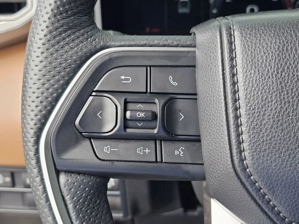 Used 2025  Toyota 1794 Edition Hybrid image 21
