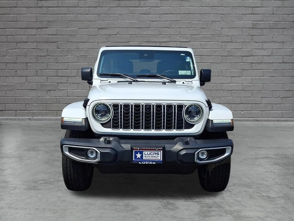 Used 2025 White Jeep 4-Door Sahara 4x4 image 45