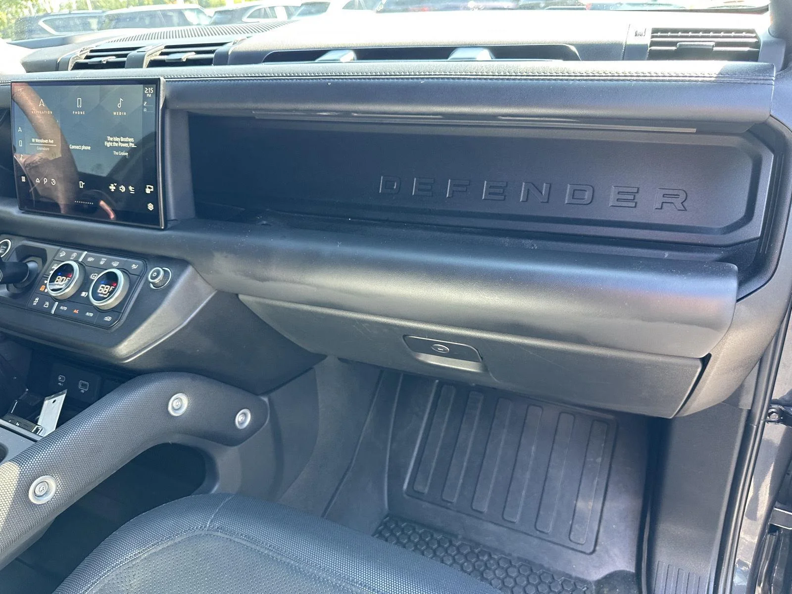 Used 2023 Carpathian Grey Premium Metallic Land Rover Carpathian Edition image 17