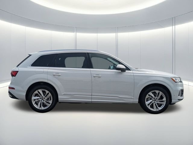 Used 2023  Audi 45 Premium image 3
