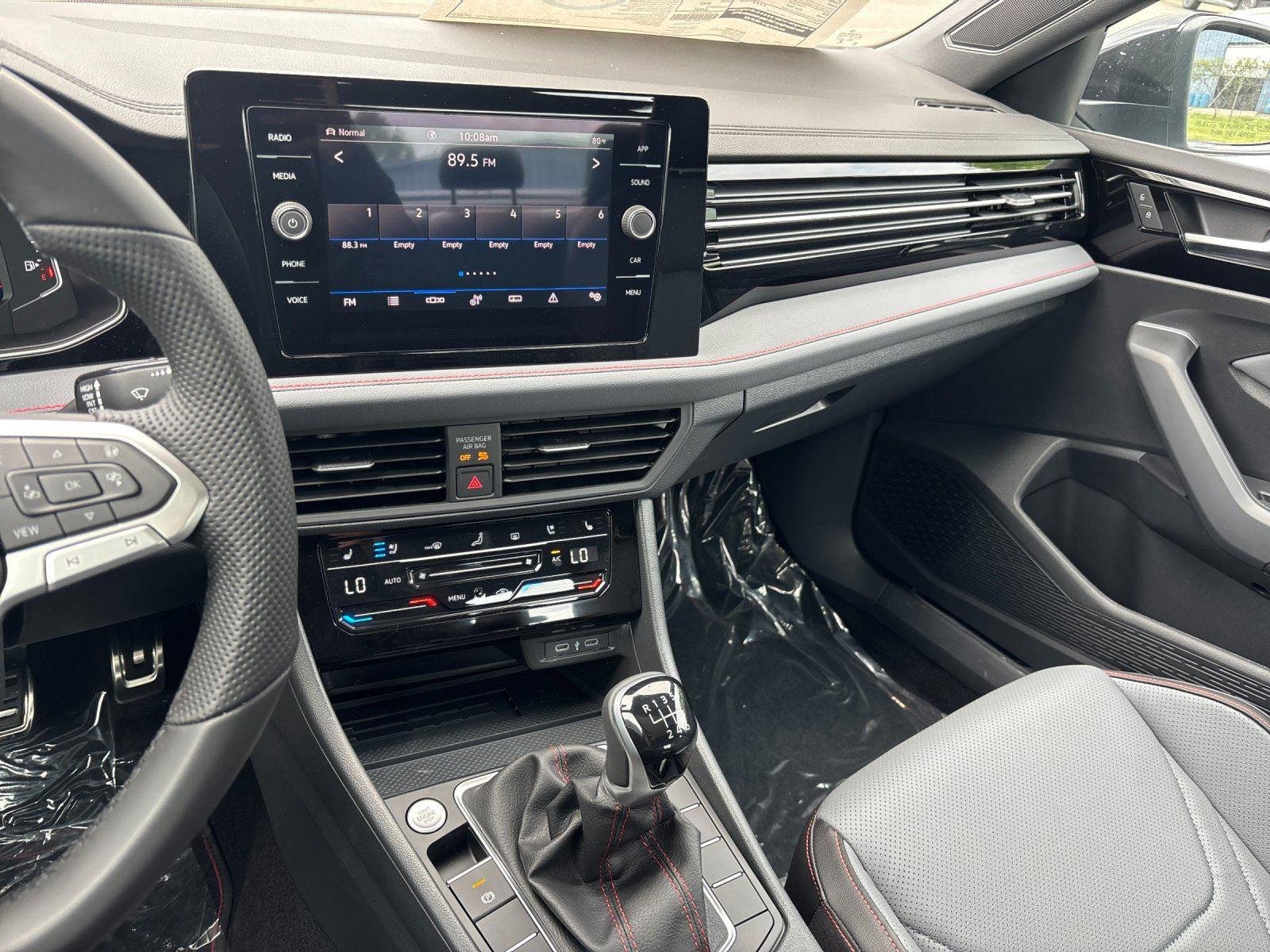 New 2026 Monument Gray w/Deep Black Roof Volkswagen Autobahn image 28