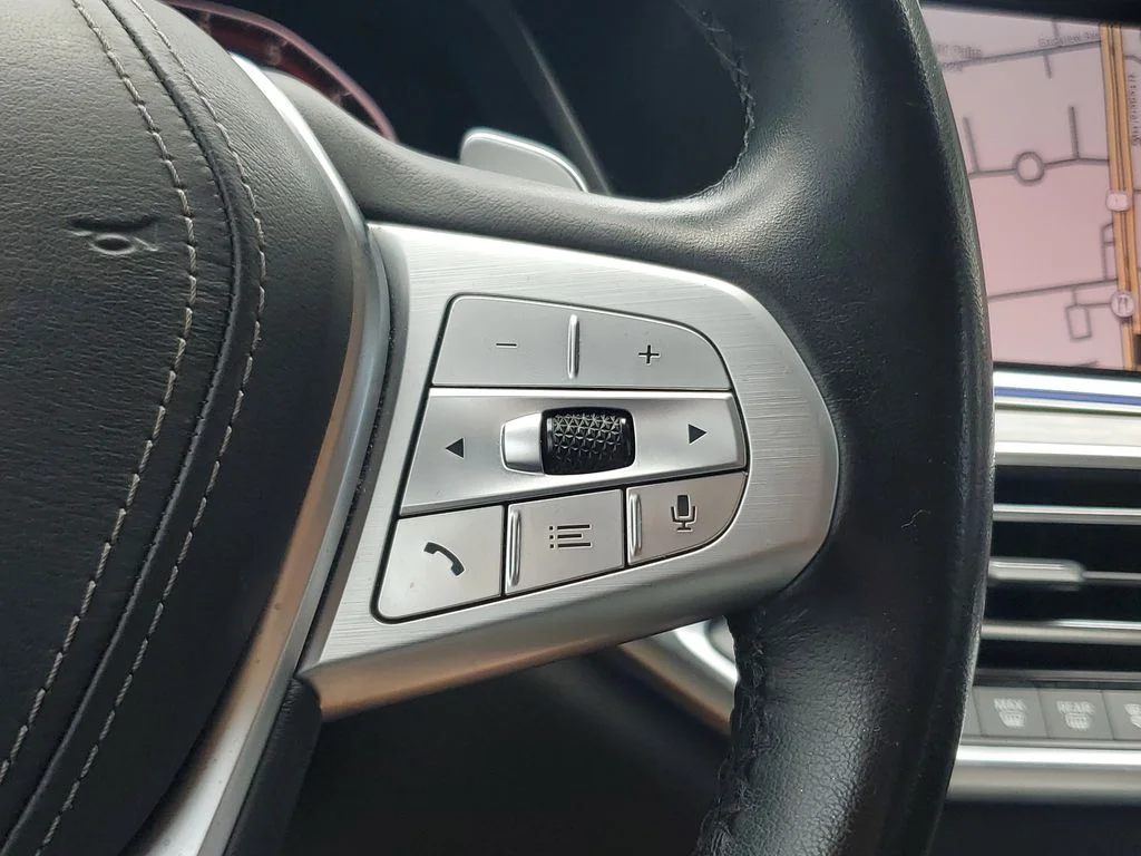 Used 2020 Black BMW xDrive40i image 26