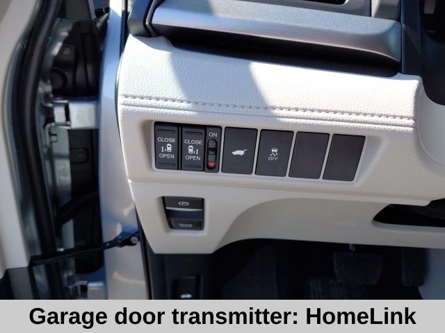 New 2026 Solar Silver Metallic Honda EX-L image 14