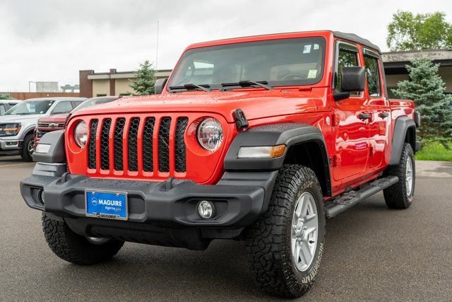 Used 2020 Red Jeep Sport image 2