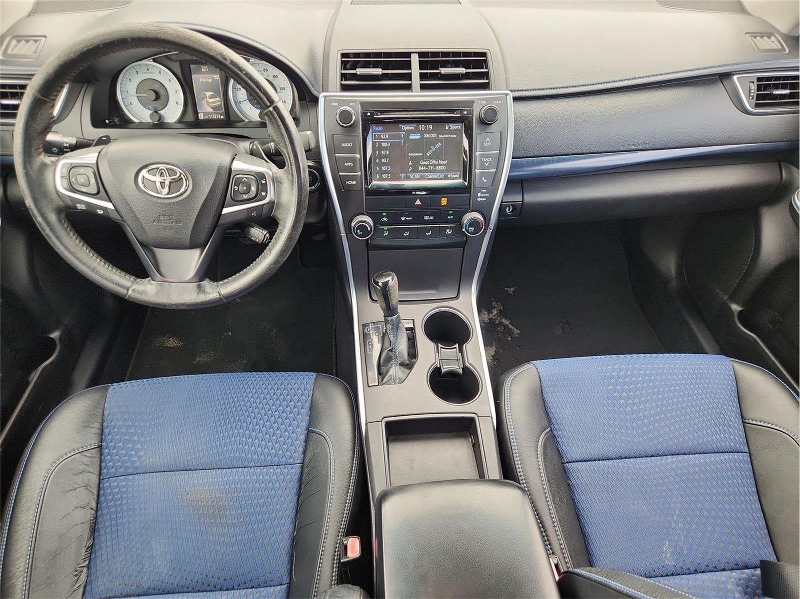 Used 2016 White Toyota XLE image 20