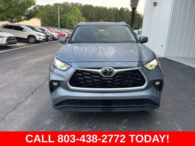 Used 2023 Gray Toyota XLE image 36