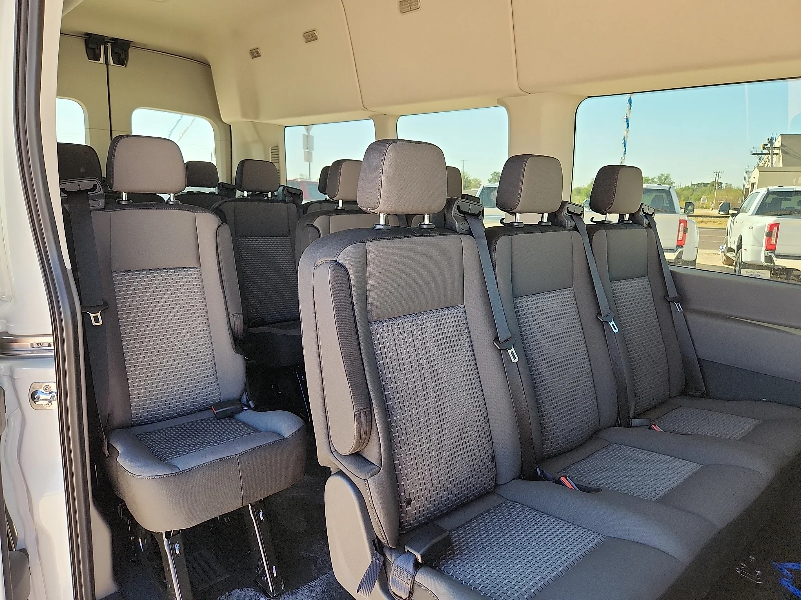 New 2026 Oxford White Ford XLT image 20