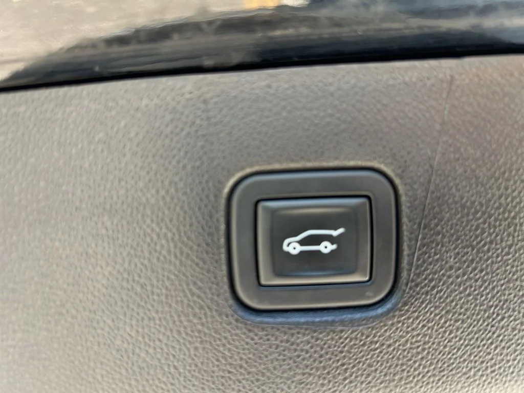 Used 2022 Black Chevrolet LT image 33
