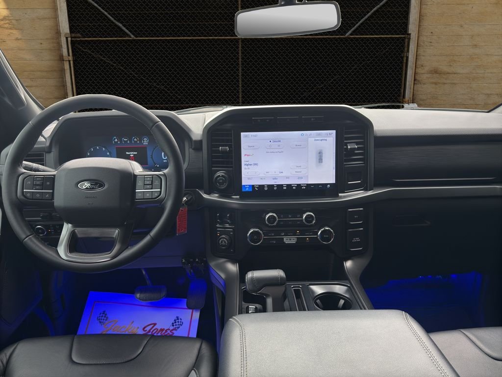 Used 2024 Agate Black Metallic Ford XLT image 19