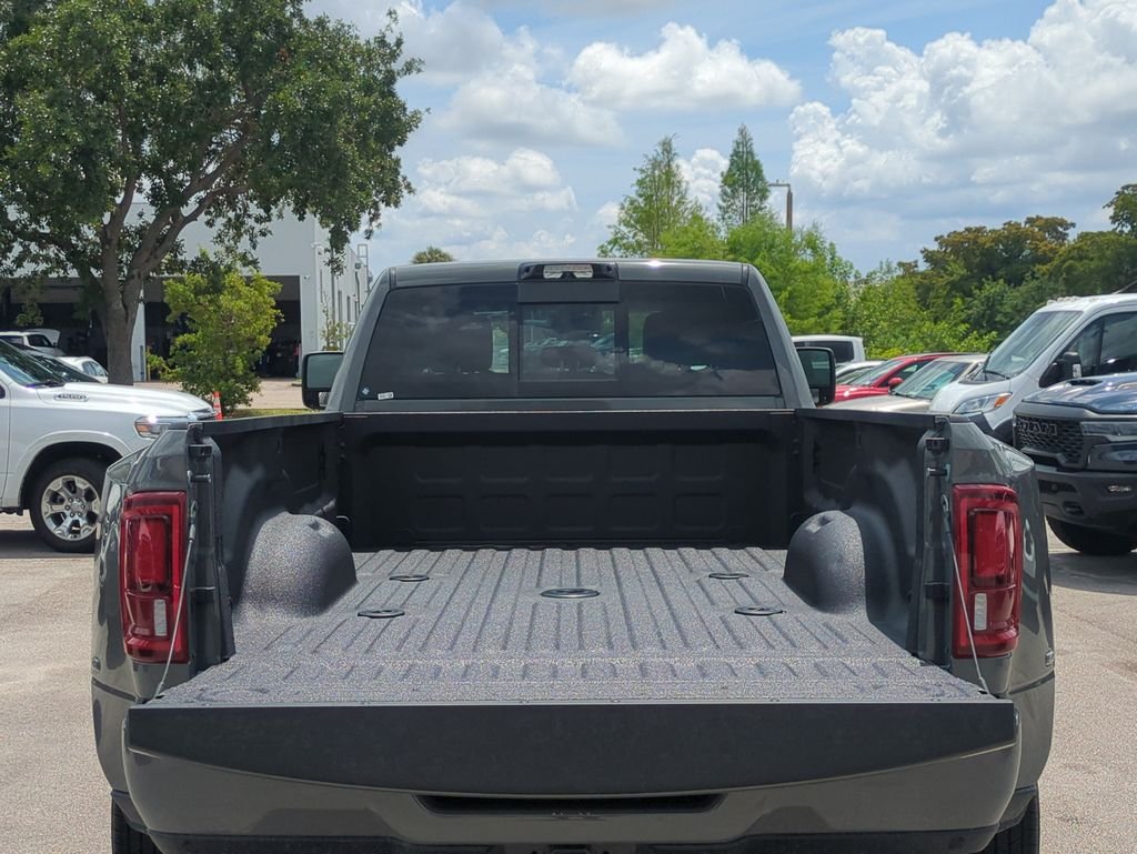 New 2026 Ceramic Gray Clear-Coat Exterior Paint RAM Laramie image 12