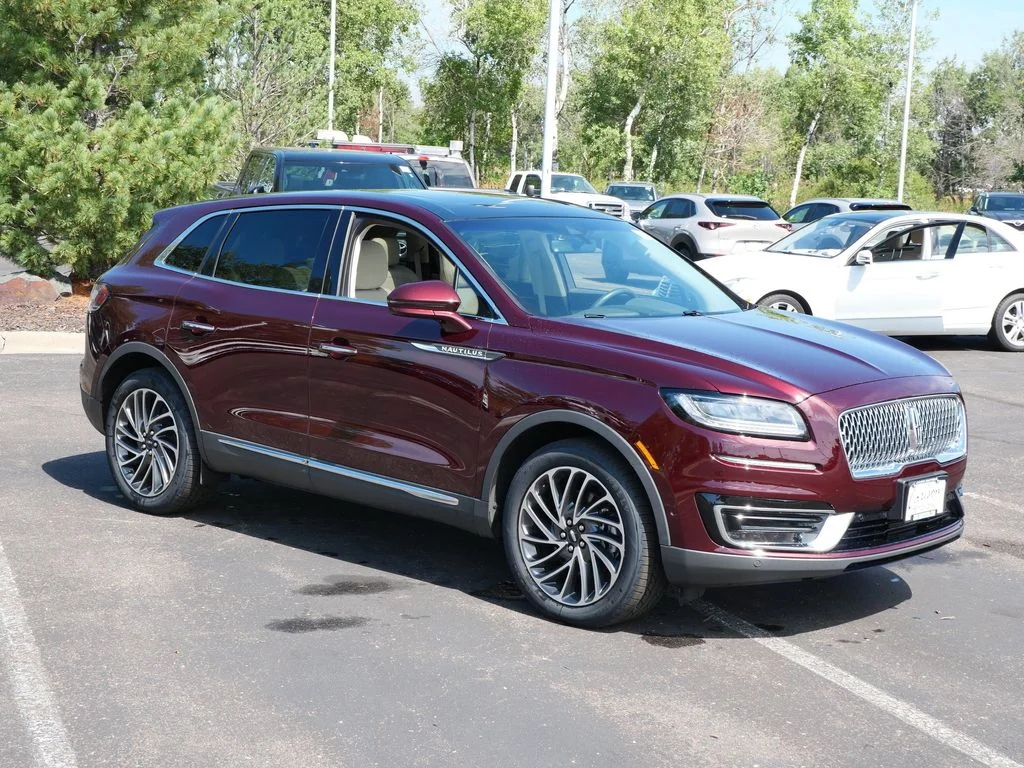 Used 2020 Lincoln Nautilus Reserve with VIN 2LMPJ8KP6LBL12329 for sale in Minneapolis, Minnesota