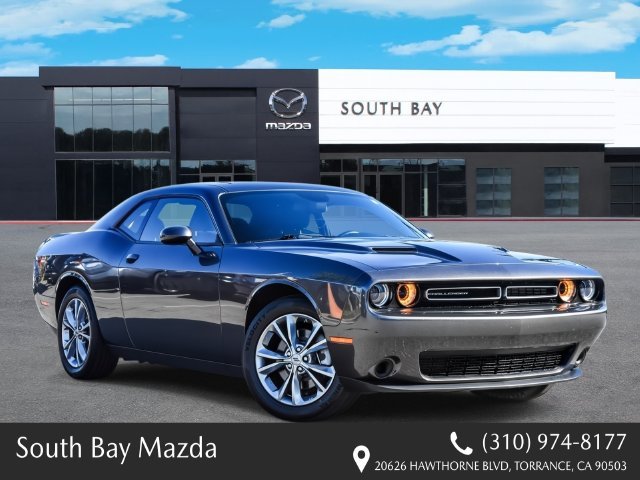 2022 Dodge Challenger SXT