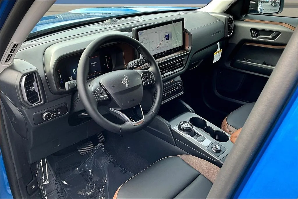 New 2026 Velocity Blue Metallic Ford Outer Banks® image 7