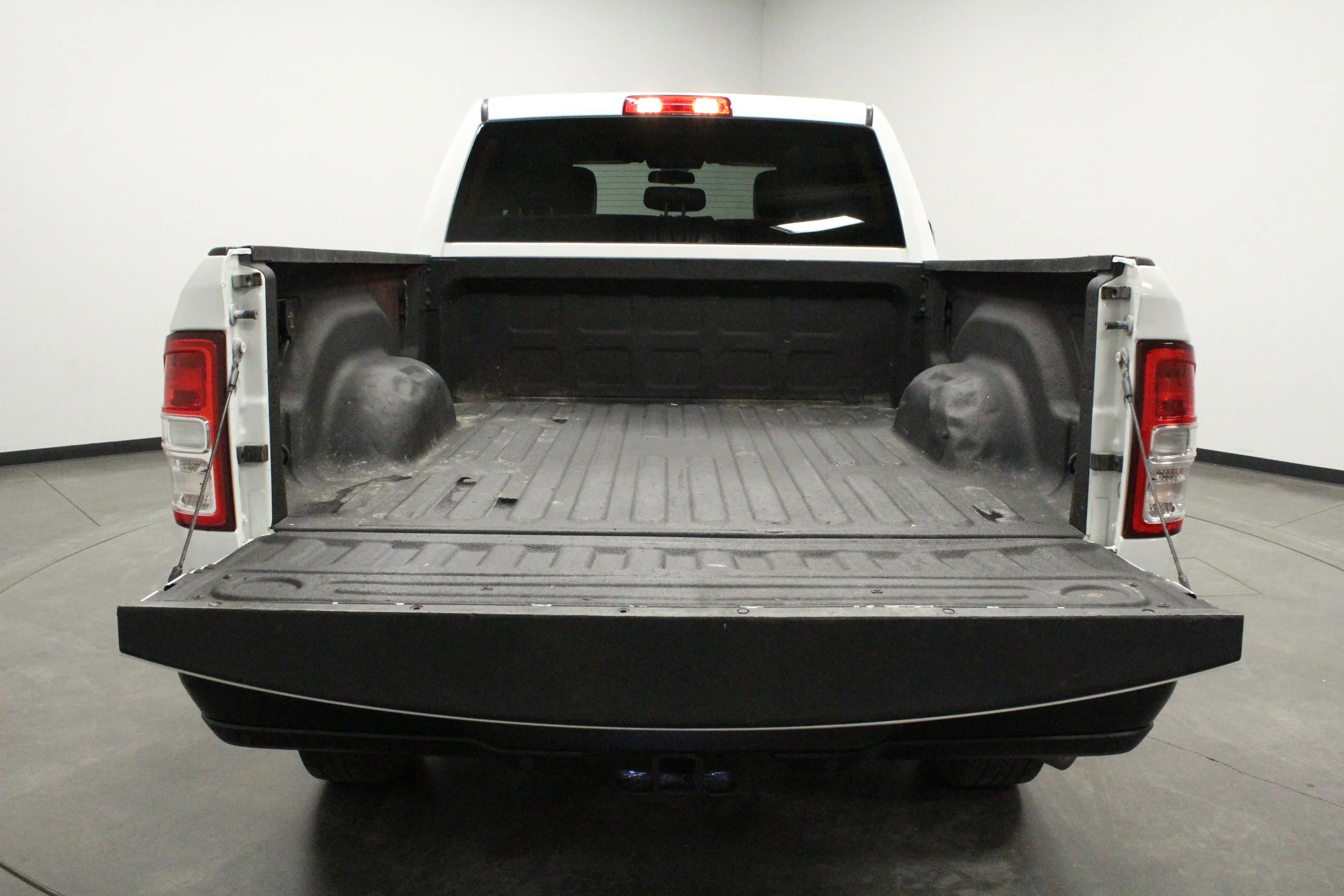 Used 2022 Bright White Clearcoat Ram Tradesman image 14