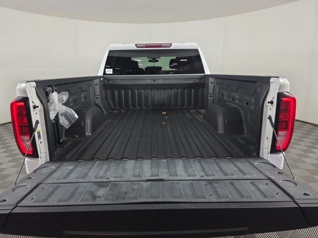 Used 2021 SUMMIT WHITE GMC SLE image 19