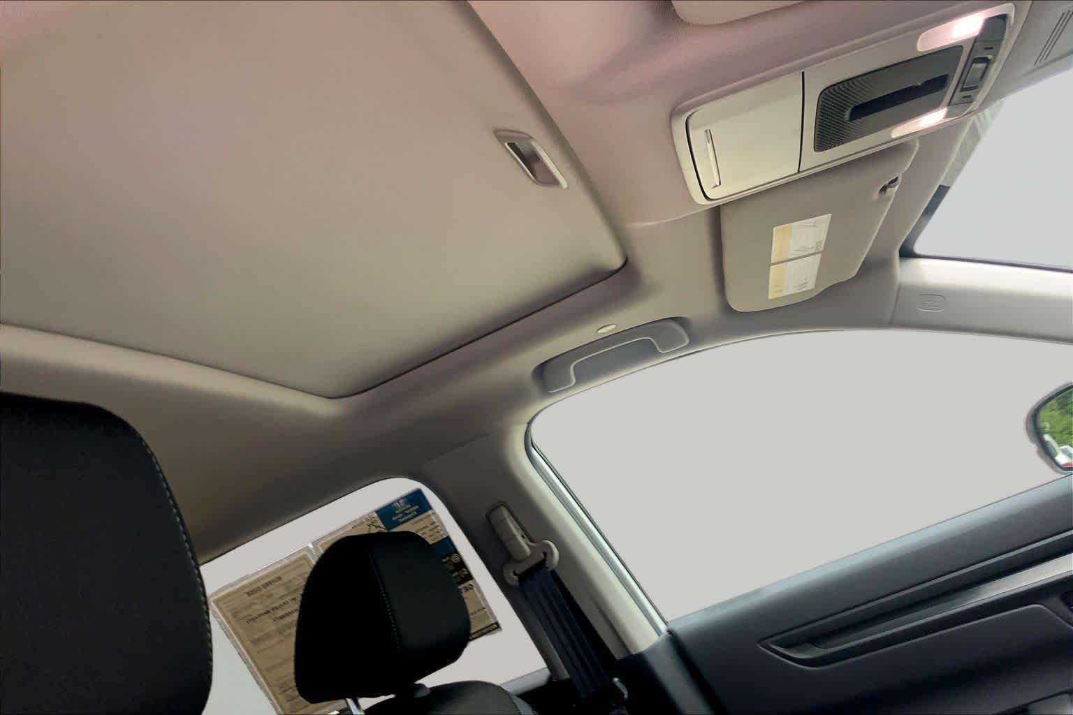 Used 2026 Platinum White Pearl Honda EX image 14