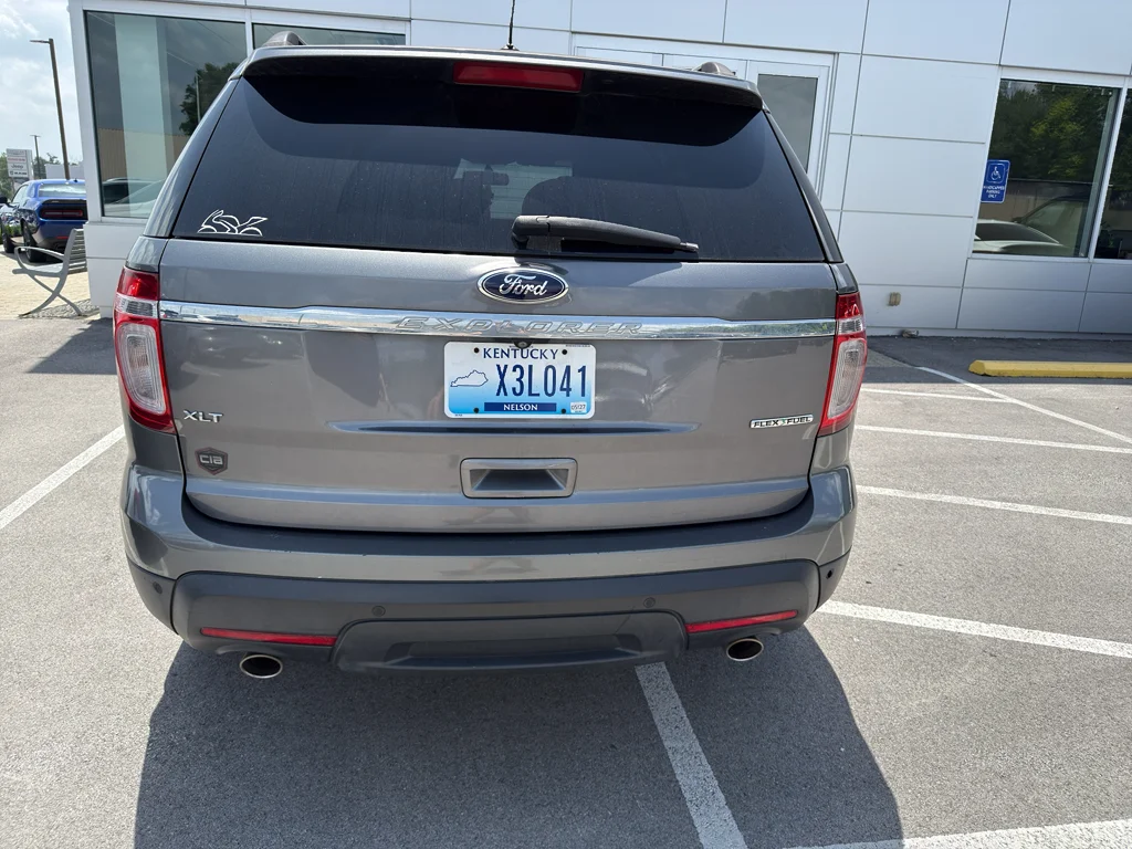 Used 2014 Sterling Gray Metallic Ford XLT image 6