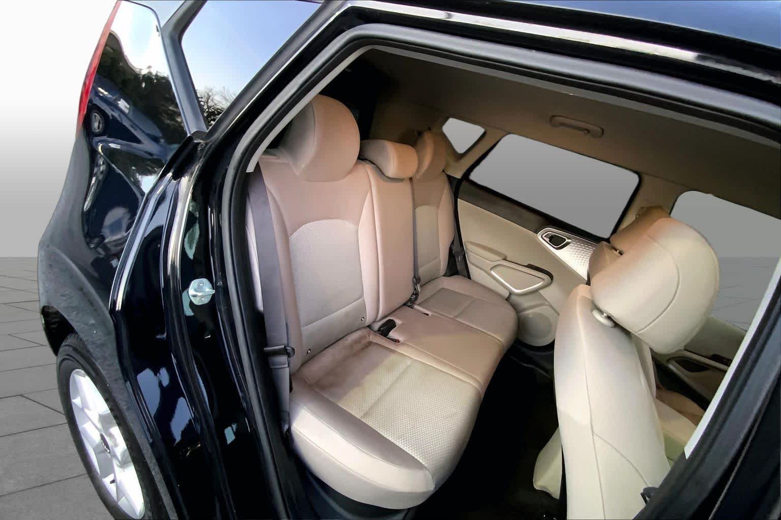 Used 2022 Cherry Black Kia LX image 18