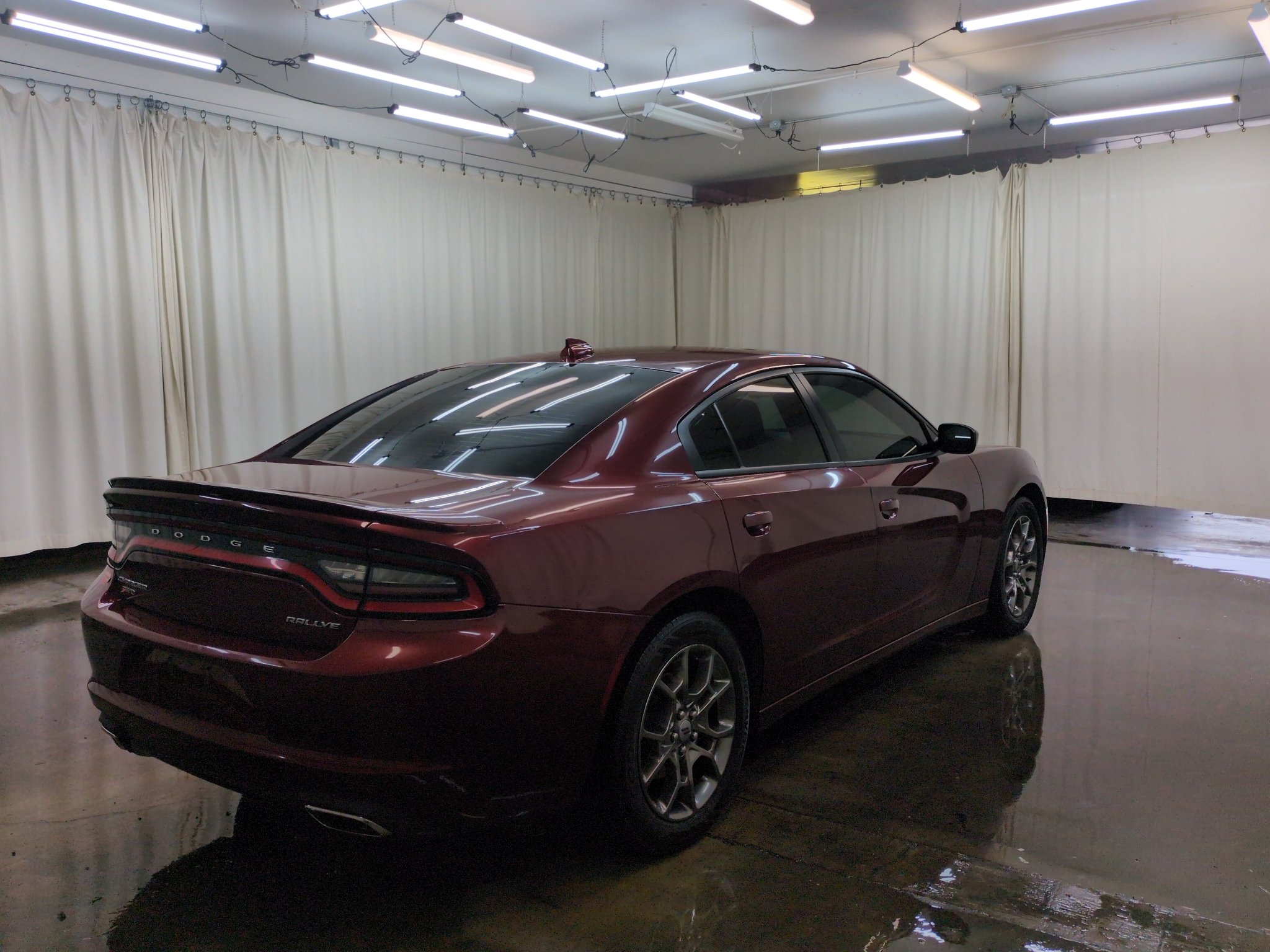 Used 2017 Octane Red Pearlcoat Dodge SXT image 5