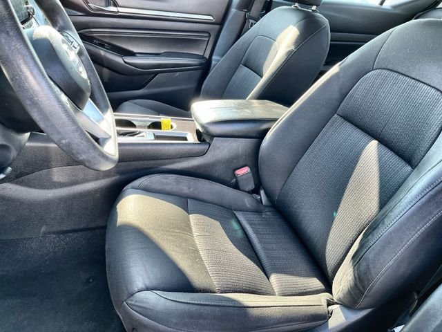 Used 2021 Silver Nissan 2.5 SV image 15