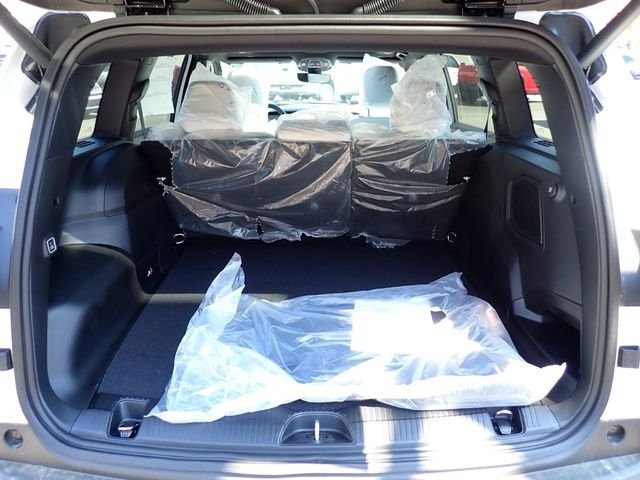 New 2026 Bright White Clear-Coat Exterior Paint Jeep Limited image 6