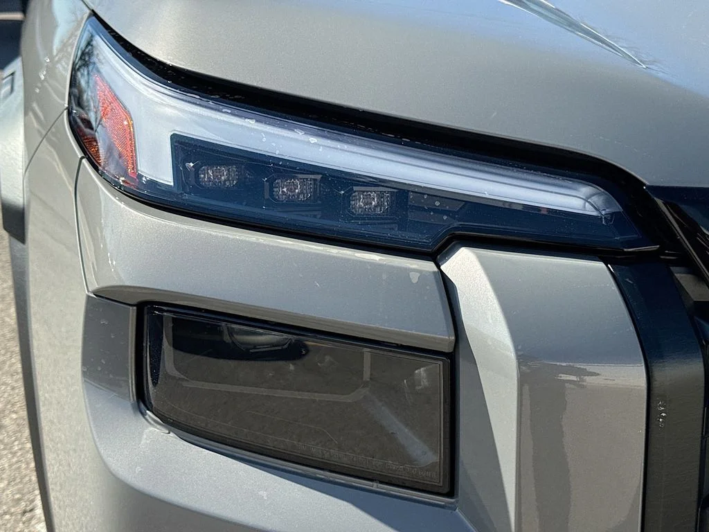 2026 Subaru Outback Limited - Photo 40