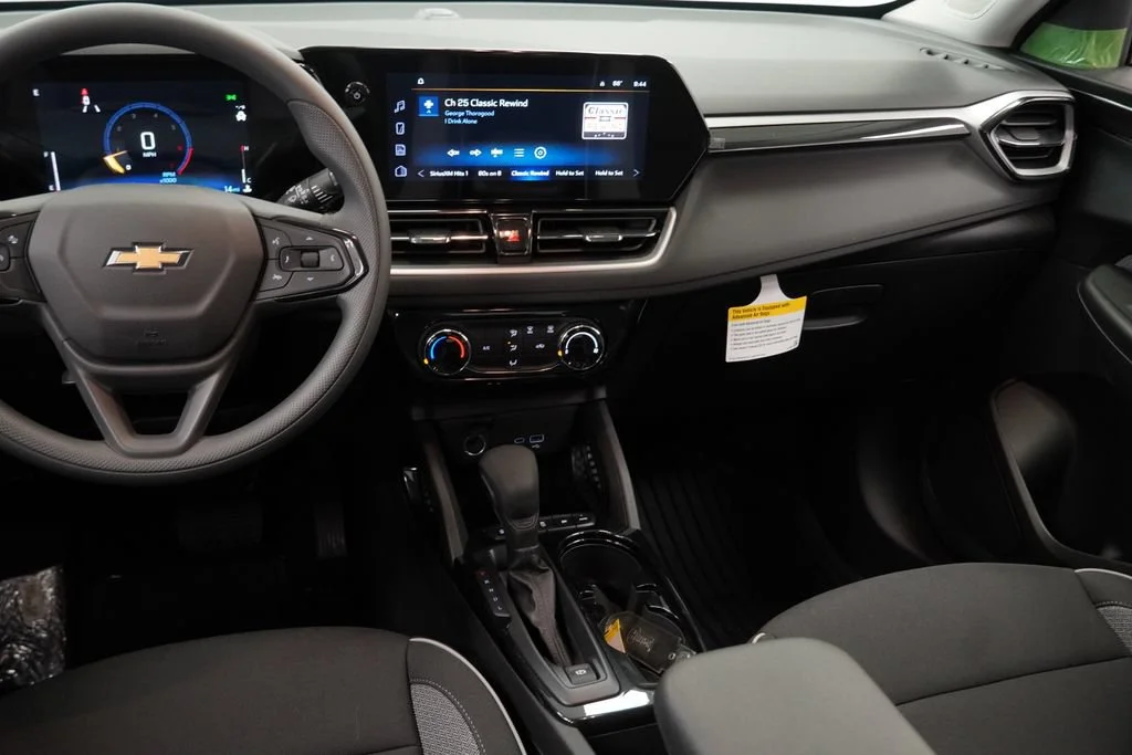 New 2026 Mosaic Black Metallic Chevrolet LT image 13