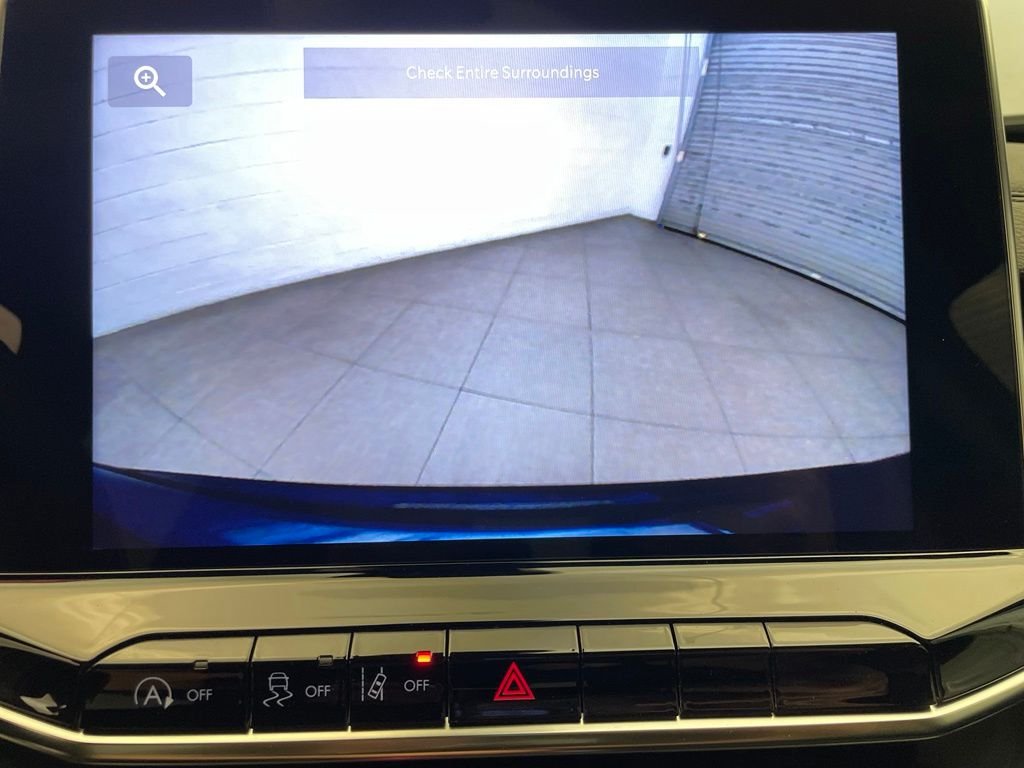 New 2026 Fathom Blue Pearl-Coat Exterior Paint Jeep Latitude image 12