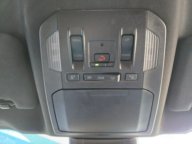 2025 Toyota Highlander XSE - Photo 28