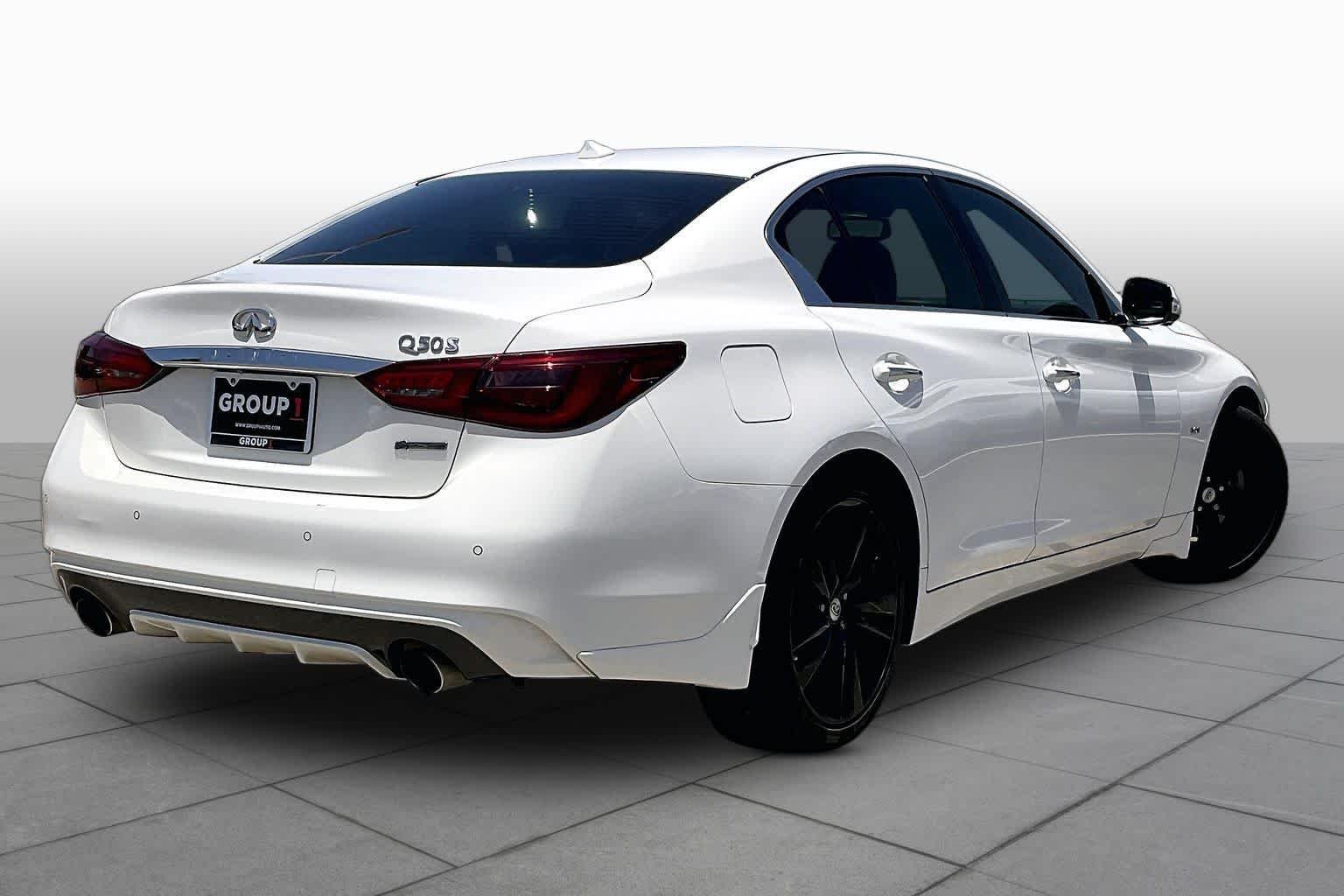 Used 2019 Pure White INFINITI 3.0t Signature Edition image 12