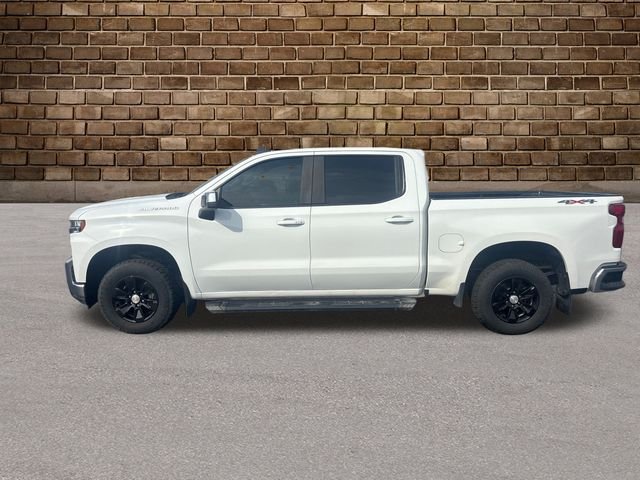 2021 Chevrolet Silverado 1500 LT photo 2