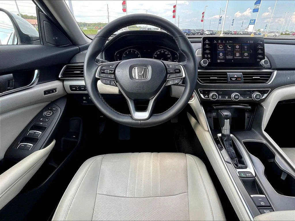 2018 Honda Accord Touring - Photo 10