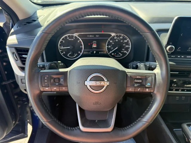 Used 2025 Blue Nissan SV image 27