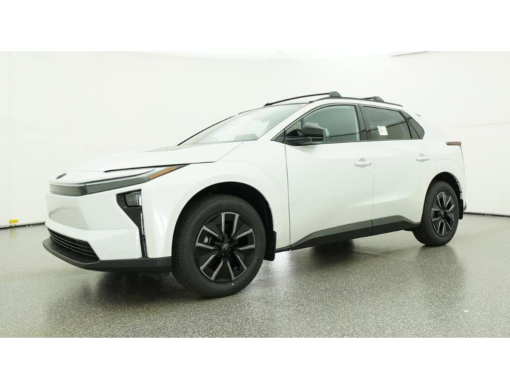 New 2026 Wind Chill Pearl Toyota XLE image 17
