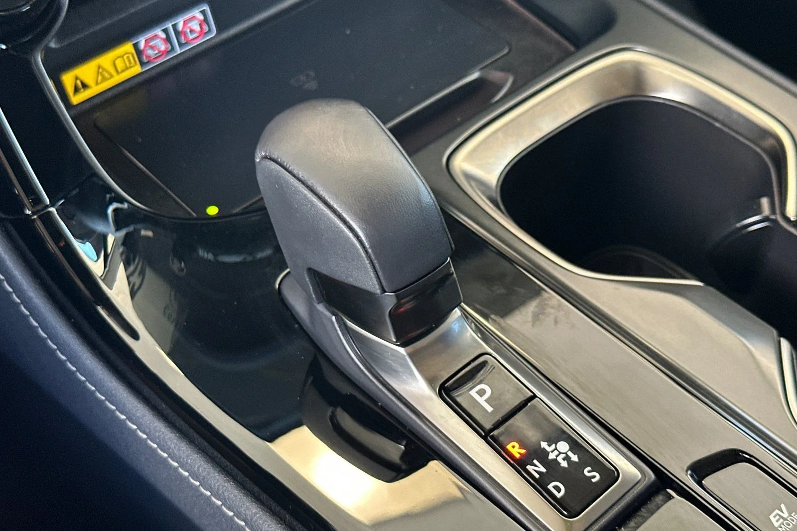 Used 2025 White Pearl Lexus 350h Premium image 18