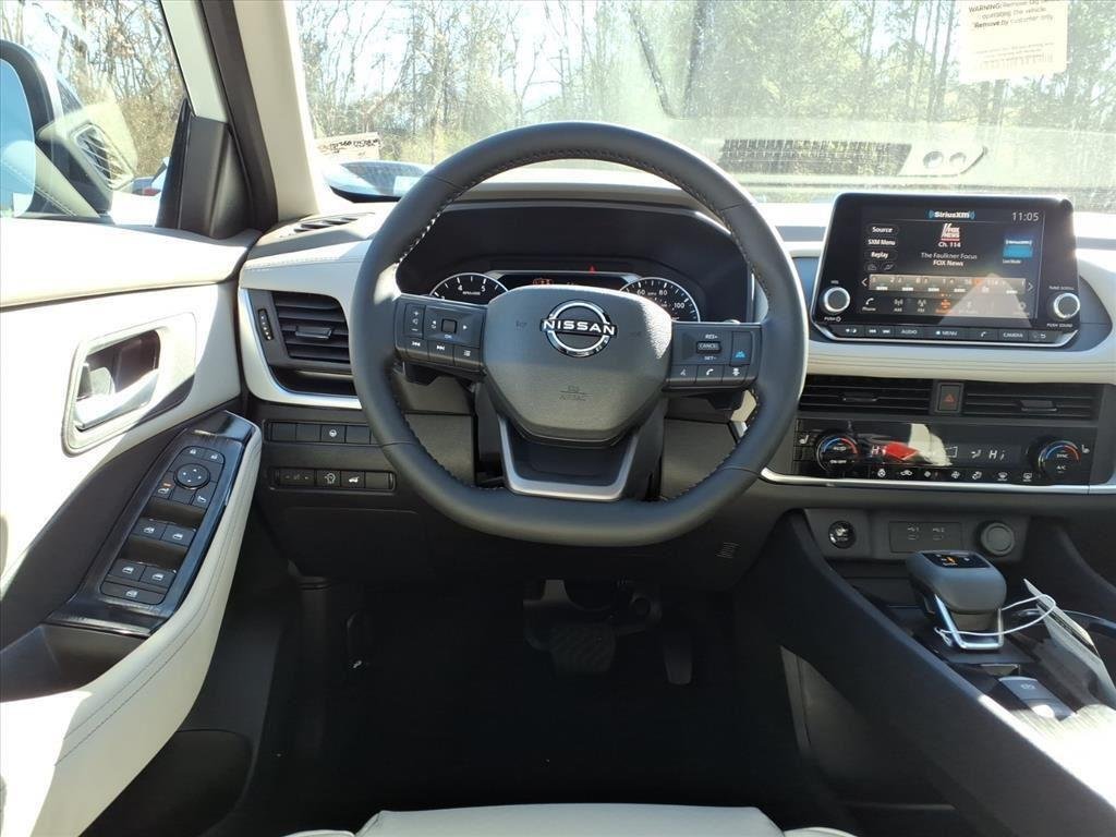 New 2026 Everest White Pearl TriCoat Nissan Dark Armor™ image 20