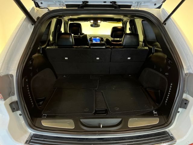 Used 2019 White Jeep Limited image 5