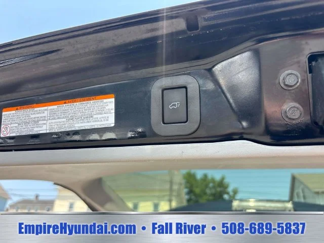 Used 2018 Black Toyota XLE image 15