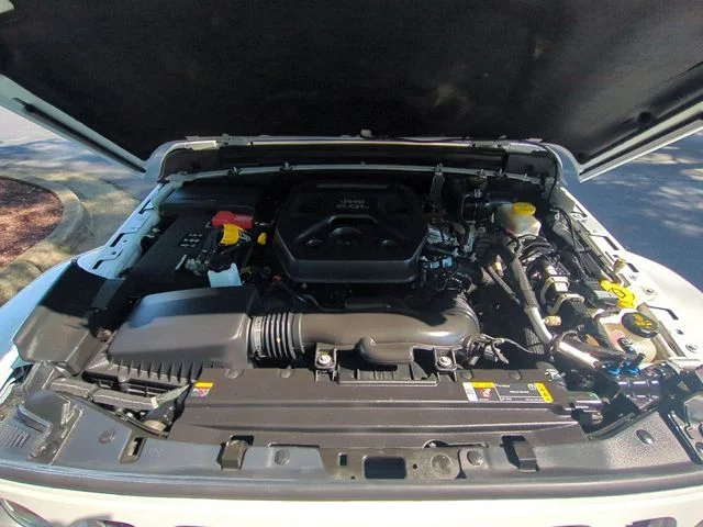 Used 2021 White Jeep Unlimited Sahara image 36