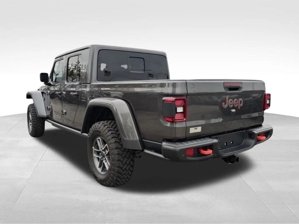 New 2026 Granite Crystal Metallic Clear-Coat Exterior Paint Jeep Mojave X image 3